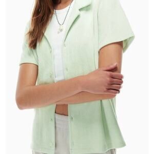 Aritzia TNA Terrycloth short sleeve button down Women’s shirt sz 2XS lt green